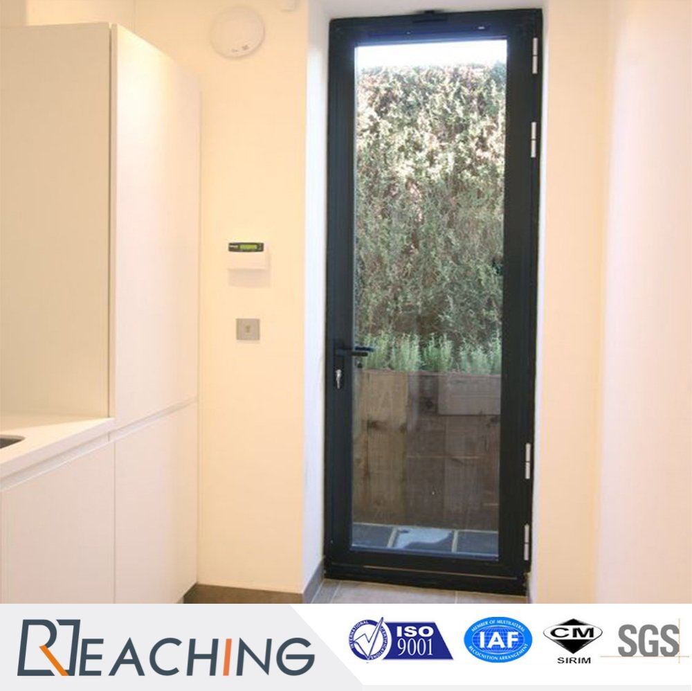 Color gris de la puerta de aluminio a prueba de herrumbre con la fuente